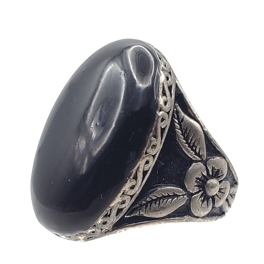 Black Oval Silver Tone Floral Ring Engraved Boho Statement Size 5.5 Chunky Vtg